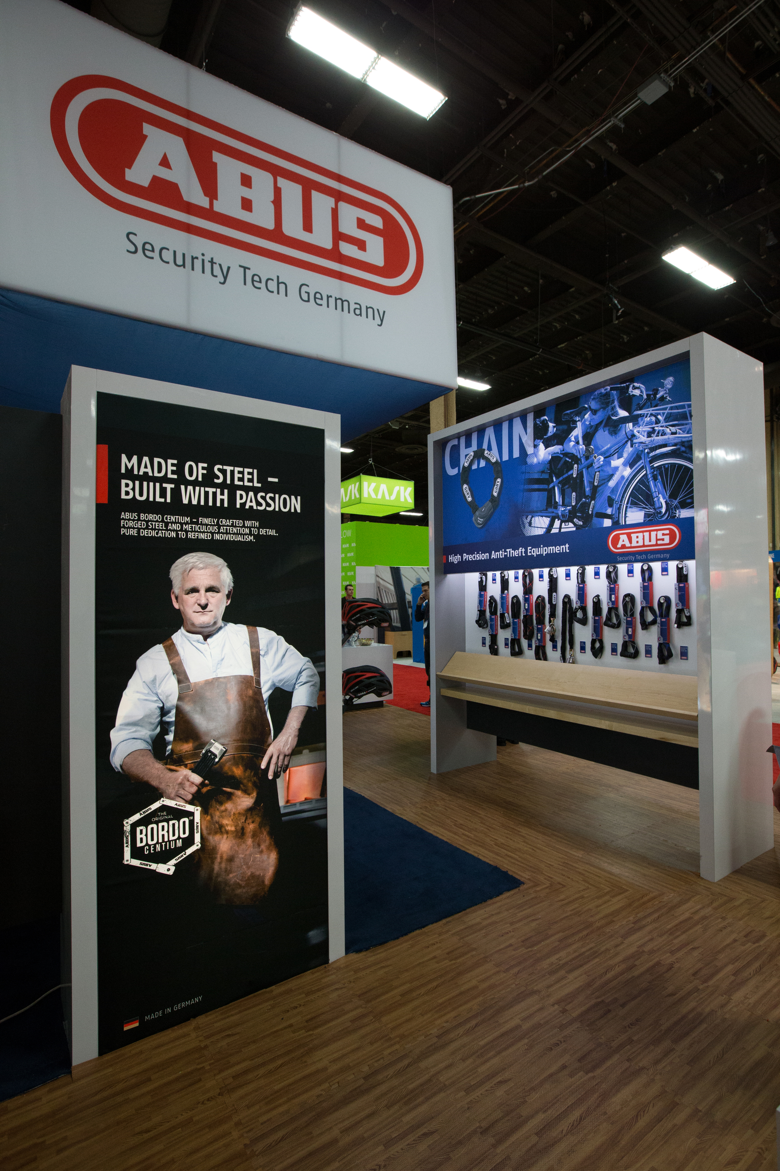 Design and Production of Stunning Trade Show Graphics for Translights and Product Displays at interbike 2015, held in Las Vegas NV. Photography Copyright © 2015 by Wil Matthews Photo. Used with Permission.