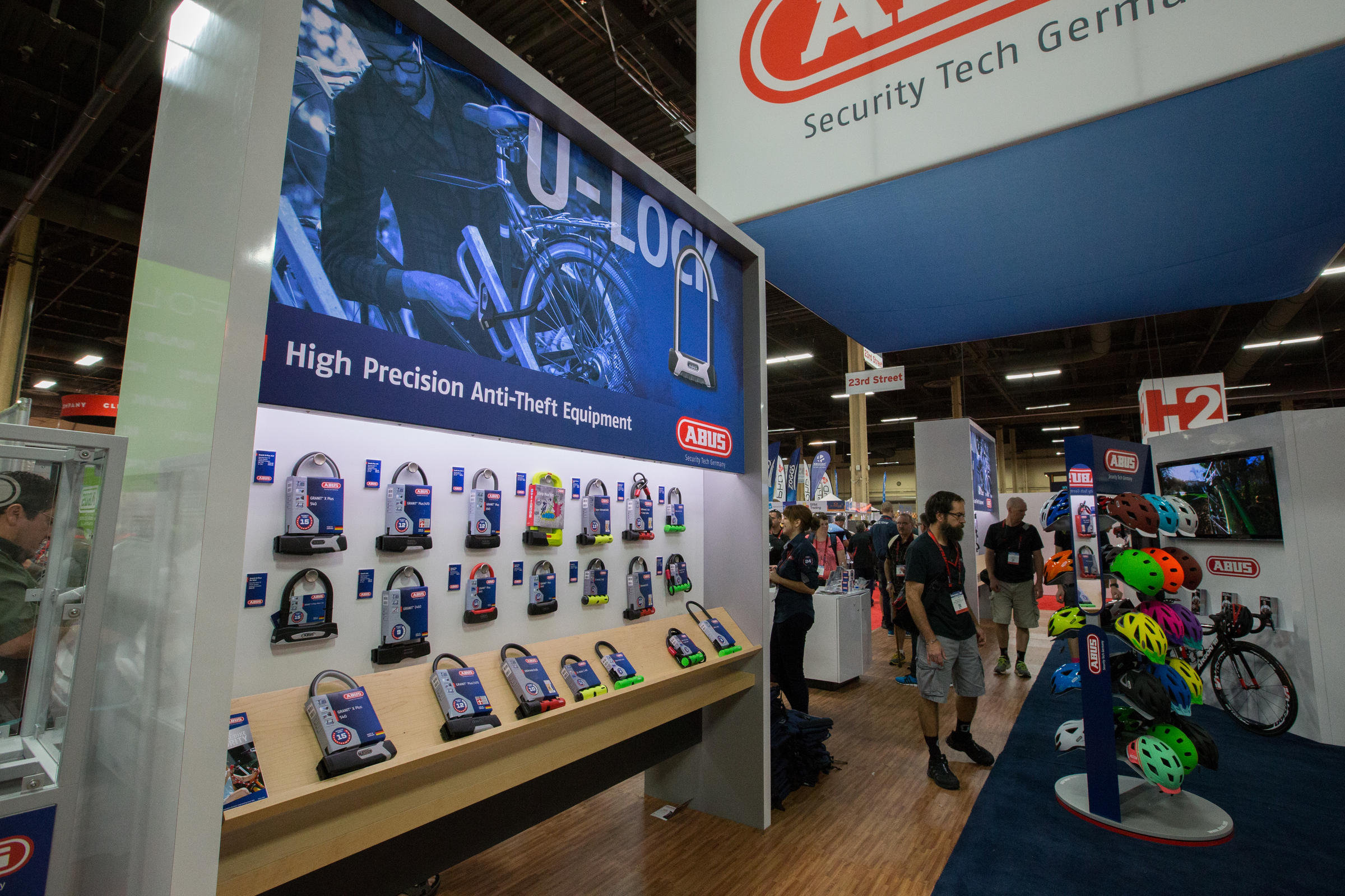 Design and Production of Stunning Trade Show Graphics for Translights and Product Displays at interbike 2015, held in Las Vegas NV. Photography Copyright © 2015 by Wil Matthews Photo. Used with Permission.